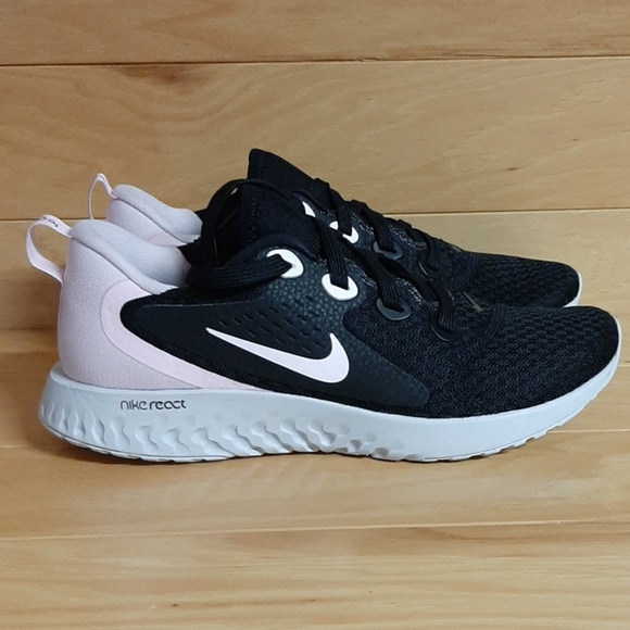 nike legend react black womens